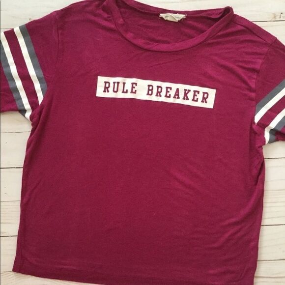 Burgundy varsity tee 5 for $25 - Picture 1 of 4